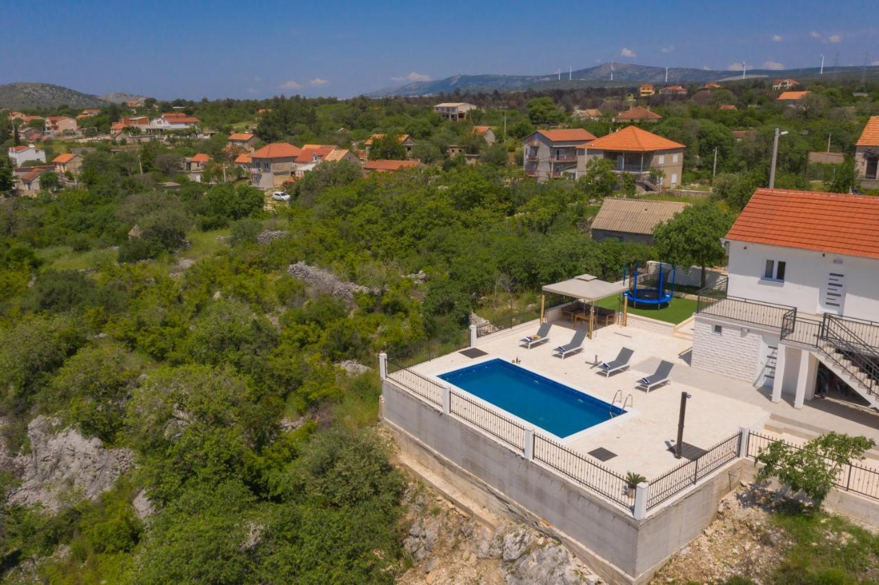 Villa La Casa Gidora *